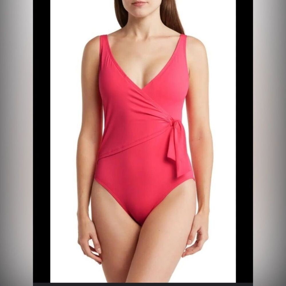 New Tommy Bahama Tie Front Wrap One-Piece Swimsuit in Coral Coast Size 6